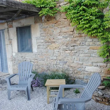 Auberoques Aveyron- Maison Independante- Classee 3 Etoiles Ferienhaus *