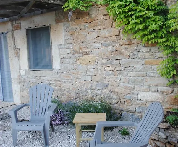 Auberoques Aveyron- Maison Indépendante- Classée 3 étoiles Hébergement de vacances *